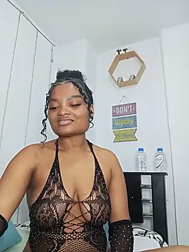Snapshot of gianna_smith chatting on 06-27-26, 08:25 gianna smith online show from 06-27-26, 08:25