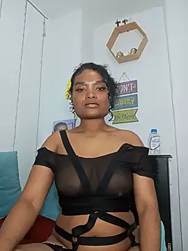 Snapshot of gianna_smith chatting on 07-18-26, 05:44 gianna smith online show from 07-18-26, 05:44