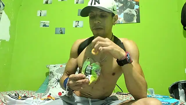 MikeRose94 online show from 07-06-26, 12:51