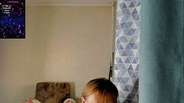 Snapshot of elis_gabbi chatting on 07-18-26, 12:42 elis gabbi online show from 07-18-26, 12:42