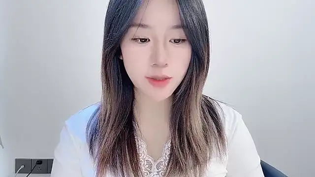 chloe-01 online show from 11-20-25, 03:50