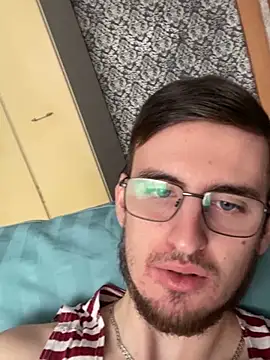 Snapshot of GrahamSouth chatting on 12-07-24, 07:38 GrahamSouth online show from 12-07-24, 07:38