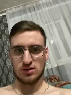 Snapshot of GrahamSouth chatting on 01-02-25, 02:00 GrahamSouth online show from 01-02-25, 02:00