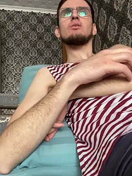 Snapshot of GrahamSouth chatting on 01-22-25, 06:10 GrahamSouth online show from 01-22-25, 06:10