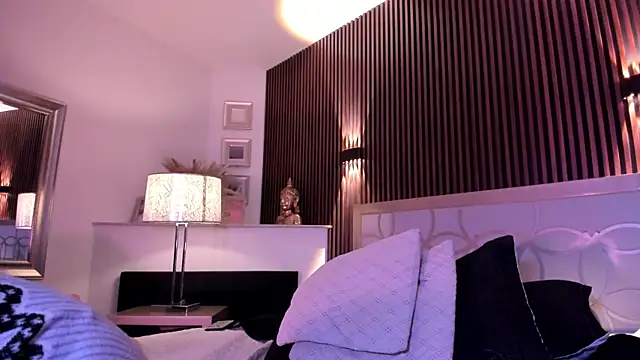 NattashaHotson online show from 10-30-25, 09:55