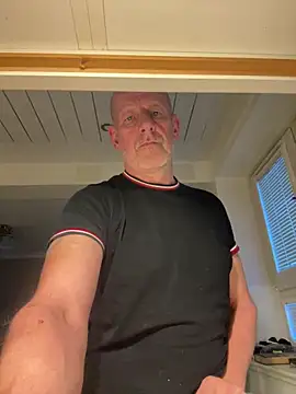 malematureisbest online show from 12-14-25, 03:39