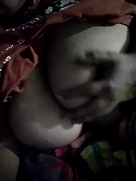 Snapshot of Sopnia chatting on 12-20-24, 06:45 Sopnia online show from 12-20-24, 06:45