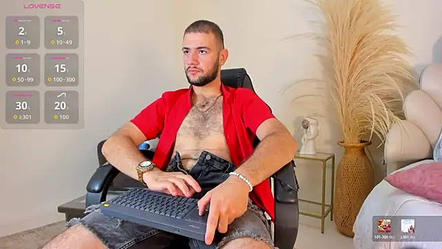 MaximusDick1  online show from 07-15-26, 12:32