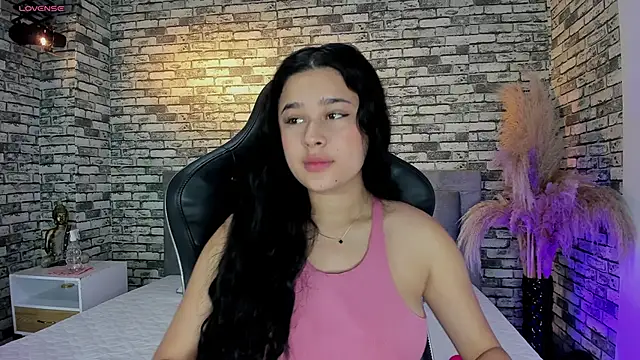 ariadna milano online show from 01-11-25, 12:40