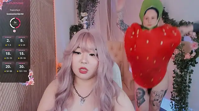 Snapshot of mei_honey_ chatting on 12-13-24, 01:55 mei honey online show from 12-13-24, 01:55