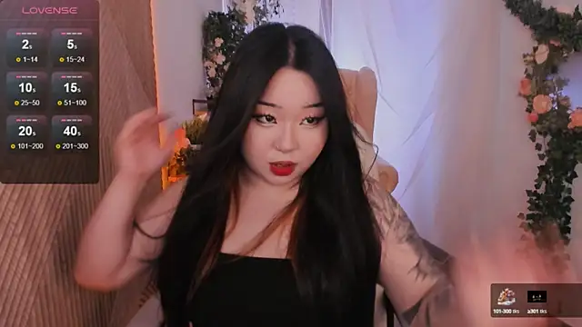 Snapshot of mei_honey_ chatting on 02-06-25, 05:35 mei honey online show from 02-06-25, 05:35