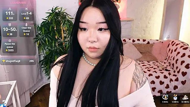 Snapshot of mei_honey_ chatting on 02-28-25, 05:59 mei honey online show from 02-28-25, 05:59