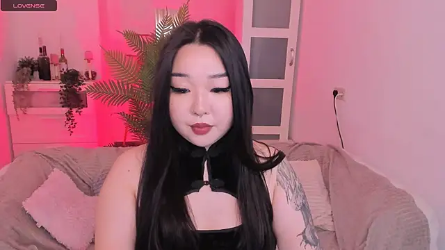 Snapshot of mei_honey_ chatting on 10-10-25, 09:47 mei honey online show from 10-10-25, 09:47