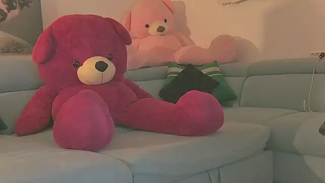 EvelynAisha online show from 05-31-26, 06:09