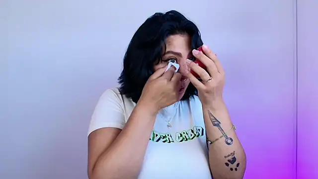 Pauilina online show from 01-23-25, 01:35