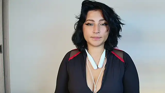 Pauilina online show from 01-24-25, 01:25