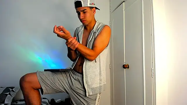 andy 0018 online show from 01-27-25, 05:04