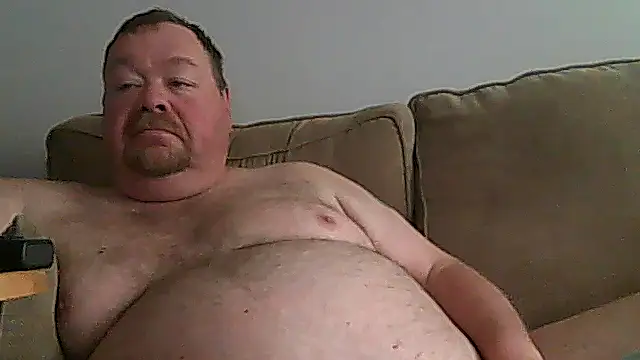 Snapshot of hitman_35 chatting on 06-17-26, 04:30 hitman 35 online show from 06-17-26, 04:30
