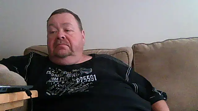Snapshot of hitman_35 chatting on 07-19-26, 08:12 hitman 35 online show from 07-19-26, 08:12