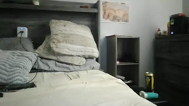 Snapshot of Edward_LongCock chatting on 12-10-24, 04:13 Edward LongCock online show from 12-10-24, 04:13