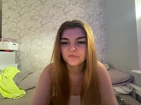 Flirty-Miss-Molly online show from 03-21-25, 08:39