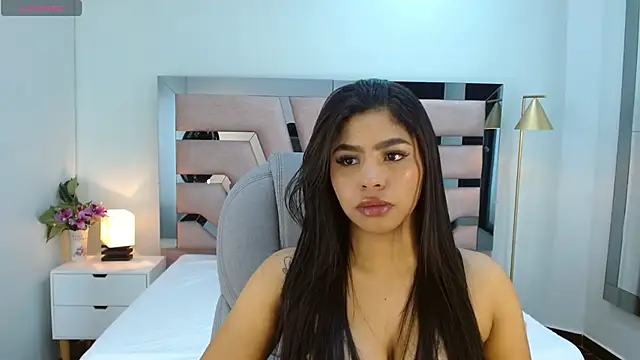 Snapshot of violeta_leon chatting on 01-13-26, 08:14 violeta leon online show from 01-13-26, 08:14