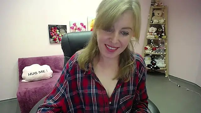 Snapshot of Hot_Milady chatting on 09-29-25, 07:13 Hot Milady online show from 09-29-25, 07:13