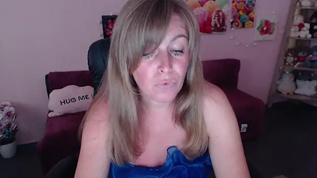 Snapshot of Hot_Milady chatting on 07-07-26, 07:45 Hot Milady online show from 07-07-26, 07:45