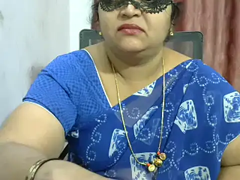Snapshot of Naughty_Nityaa chatting on 01-12-25, 01:05 Naughty Nityaa online show from 01-12-25, 01:05