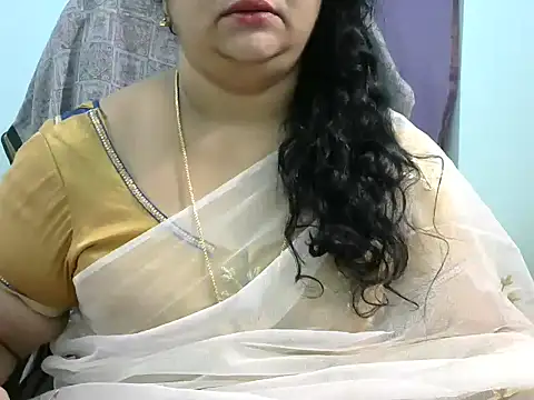 Snapshot of Naughty_Nityaa chatting on 03-06-25, 12:32 Naughty Nityaa online show from 03-06-25, 12:32