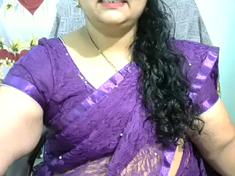 Snapshot of Naughty_Nityaa chatting on 03-18-25, 03:31 Naughty Nityaa online show from 03-18-25, 03:31