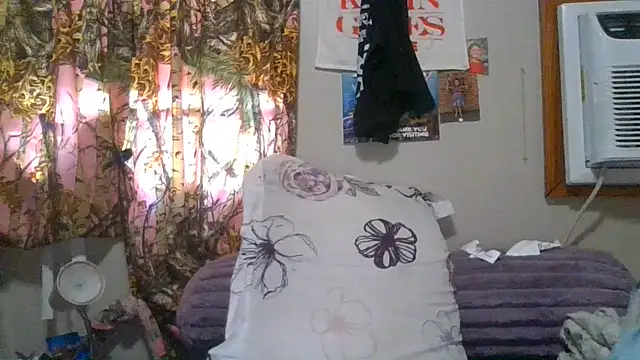 Snapshot of cockplay85 chatting on 07-15-26, 01:49 cockplay85 online show from 07-15-26, 01:49