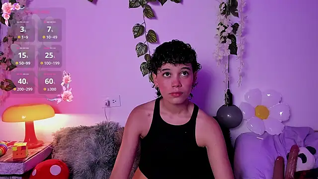 Snapshot of fernanda_indie chatting on 09-27-25, 08:47 fernanda indie online show from 09-27-25, 08:47