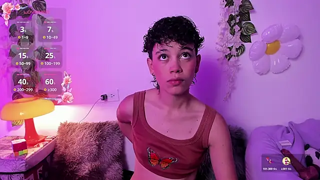 Snapshot of fernanda_indie chatting on 12-01-25, 08:36 fernanda indie online show from 12-01-25, 08:36