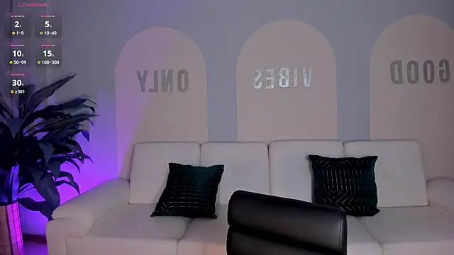 Snapshot of ValeriaRoldanX chatting on 07-01-26, 12:07 ValeriaRoldanX online show from 07-01-26, 12:07