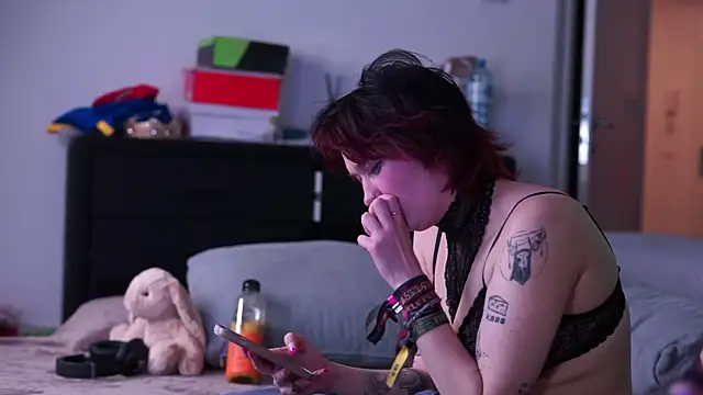 MacTroy online show from 12-28-24, 06:08