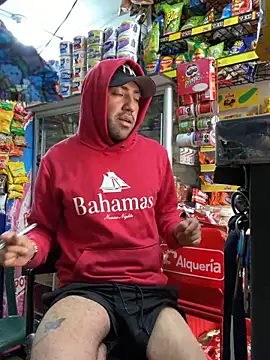 JuanZapata33 online show from 03-02-26, 10:16