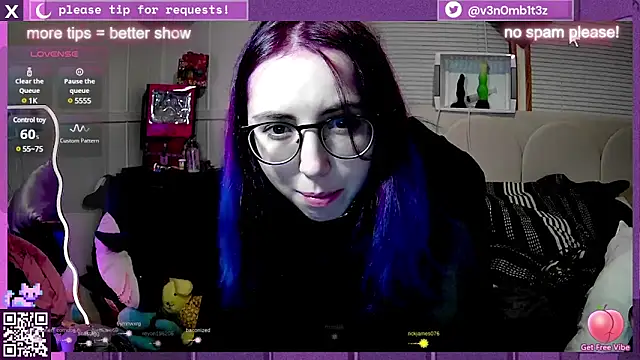 Snapshot of v3n0mb1t3z chatting on 12-21-24, 06:41 v3n0mb1t3z online show from 12-21-24, 06:41