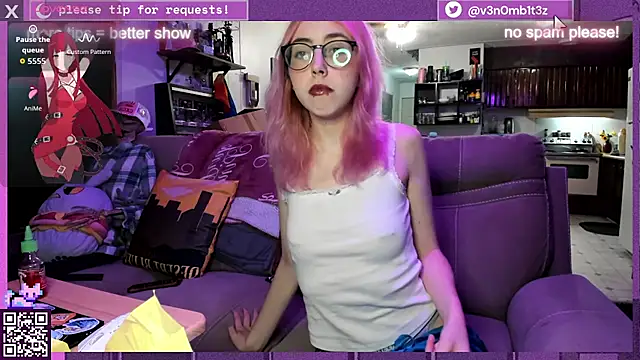 Snapshot of v3n0mb1t3z chatting on 11-05-25, 01:49 v3n0mb1t3z online show from 11-05-25, 01:49