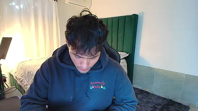 man dur07 online show from 12-20-25, 07:32