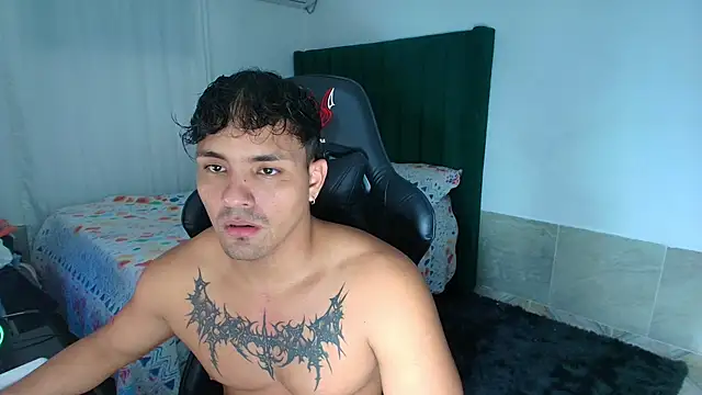 Snapshot of man_dur07 chatting on 04-28-26, 05:34 man dur07 online show from 04-28-26, 05:34