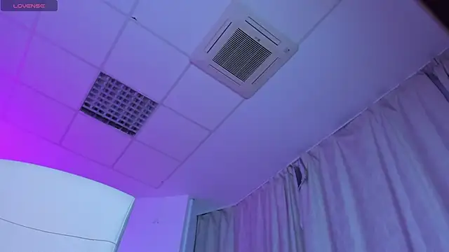 SinCityLiz online show from 11-18-25, 10:47