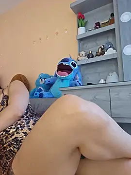 Snapshot of Selena_blake chatting on 02-02-26, 09:46 Selena blake online show from 02-02-26, 09:46