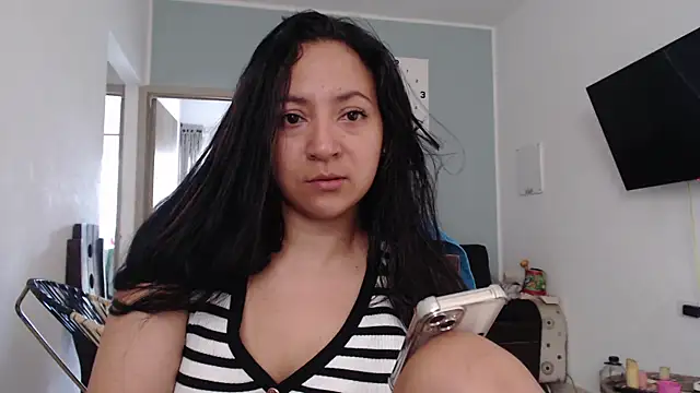 Snapshot of mariamulata chatting on 06-18-26, 09:41 mariamulata online show from 06-18-26, 09:41