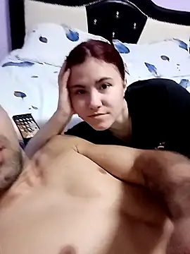 Snapshot of the_hot chatting on 12-13-24, 04:49 the hot online show from 12-13-24, 04:49