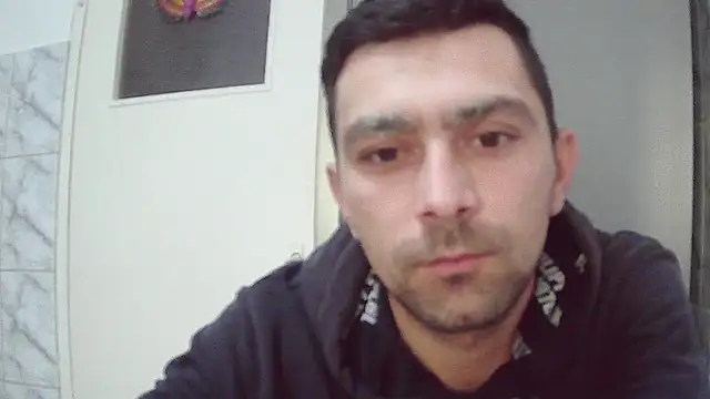 Snapshot of the_hot chatting on 12-14-24, 12:01 the hot online show from 12-14-24, 12:01