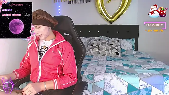 giuliana andrade online show from 12-23-25, 01:47