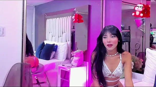 Snapshot of Kitty_Eliffe chatting on 02-01-25, 07:34 Kitty Eliffe online show from 02-01-25, 07:34