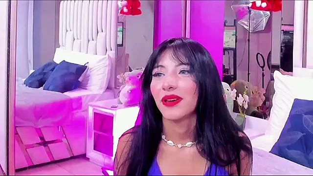 Snapshot of Kitty_Eliffe chatting on 02-04-25, 11:27 Kitty Eliffe online show from 02-04-25, 11:27