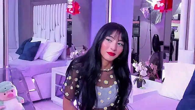 Snapshot of Kitty_Eliffe chatting on 02-11-25, 10:28 Kitty Eliffe online show from 02-11-25, 10:28